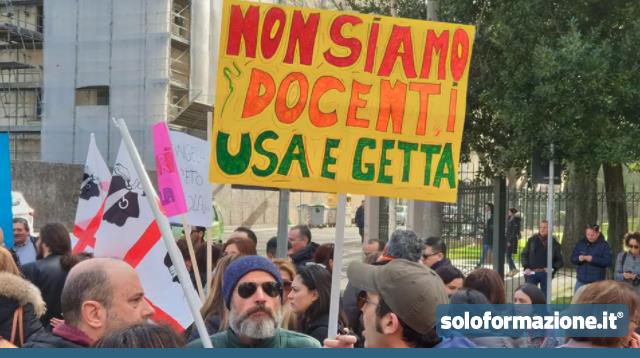 Sciopero generale della scuola, sindacati: "Protesta contro le misure inaccettabili del governo"